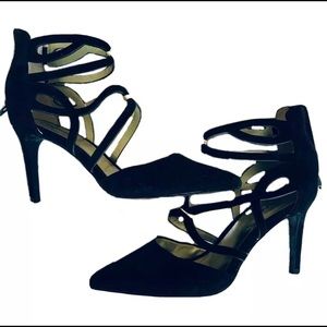Worn once! Black Velvet Carlos Santana Heels Sz 8